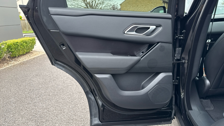 Land Rover Range Rover Velar 2.0 P400e Dynamic SE 5dr Auto Estate